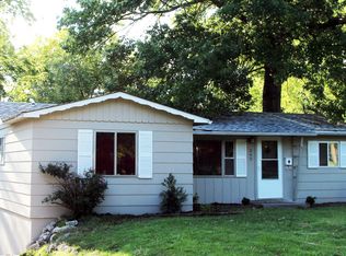 245 Pawnee Ln, Boonville, MO 65233