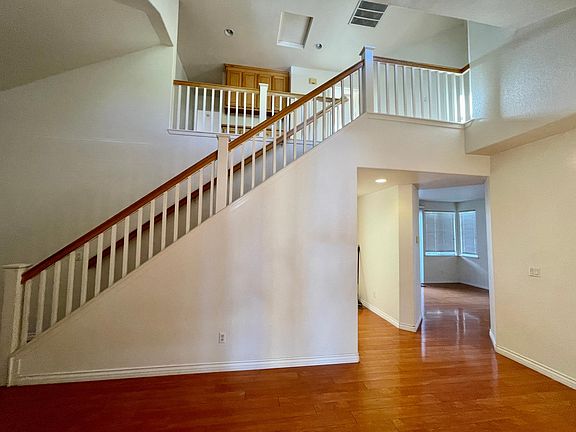 4th image of 2223 Pettigrew Dr