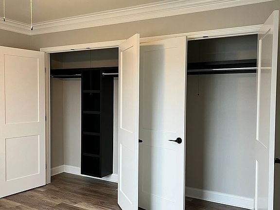 5th image of 5118 Fairview Ave APT 310