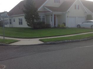 11 Burnside Dr, Egg Harbor Township, NJ 08234