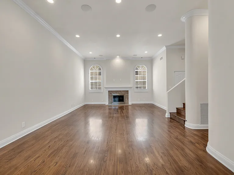 14234 Dickens St #3 — Photo 4