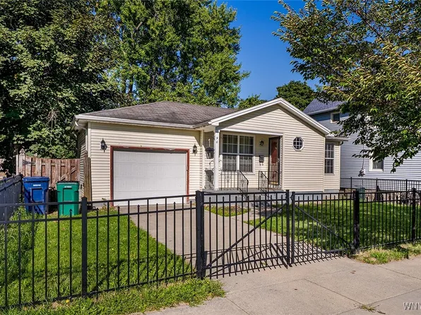 90 Alexander Pl, Buffalo, NY 14208