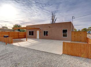 134 Ranchitos Rd NW, Albuquerque, NM 87107