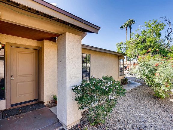 4809 W Krall St Glendale AZ-large-002-1-