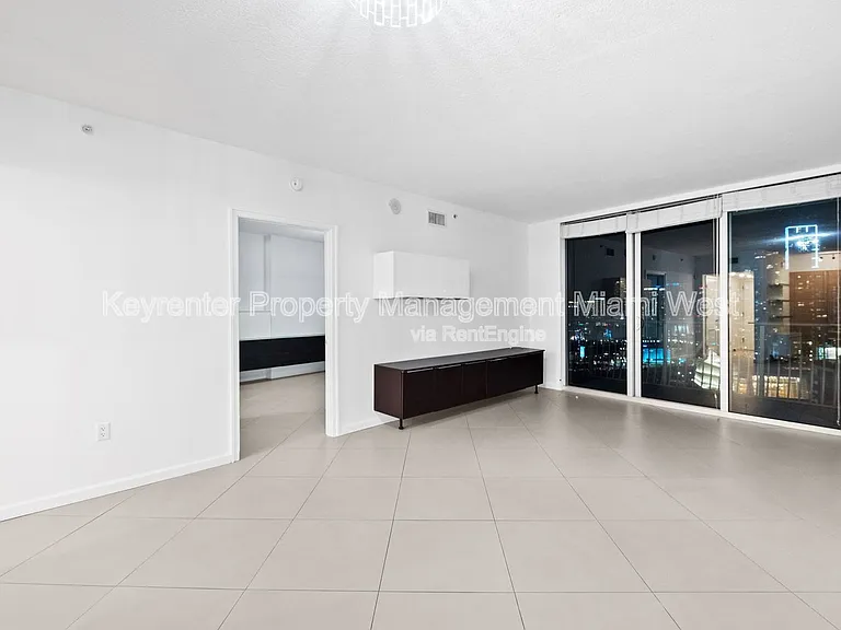 1750 N Bayshore Dr #3312 — Photo 9