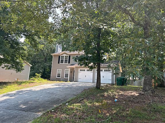 3rd image of 1071 Forest West Ct