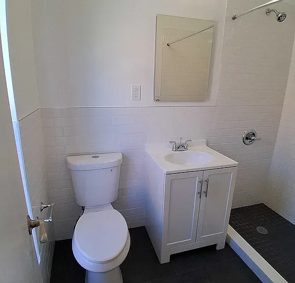 1873 Lexington Ave #3B — Photo 4