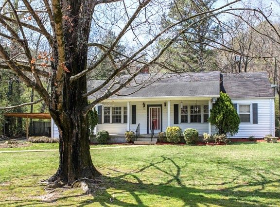 5th image of 2721 Haywood Ave