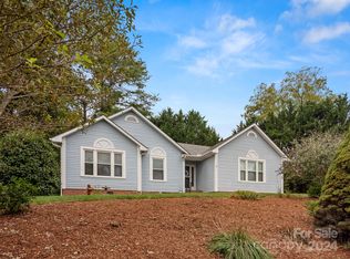 4 Strathmore Dr, Arden, NC 28704