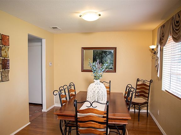 5th image of 775 Marbella Cir
