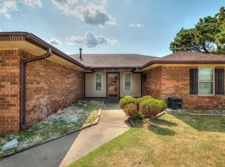 10113 Albert Ln, Yukon, OK 73099