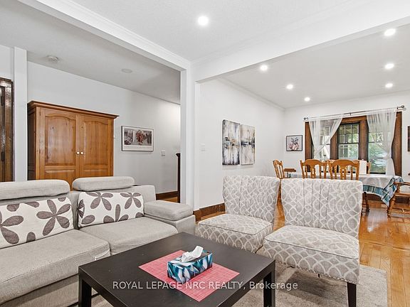 5th image of 5134 Victoria Ave