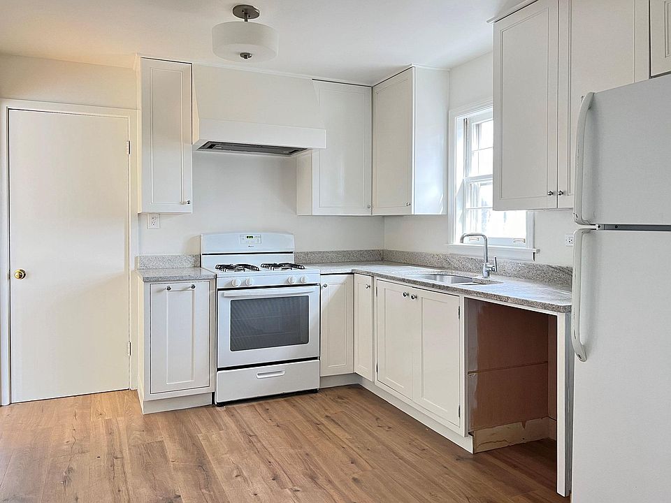 1st image of 5421 Howard St