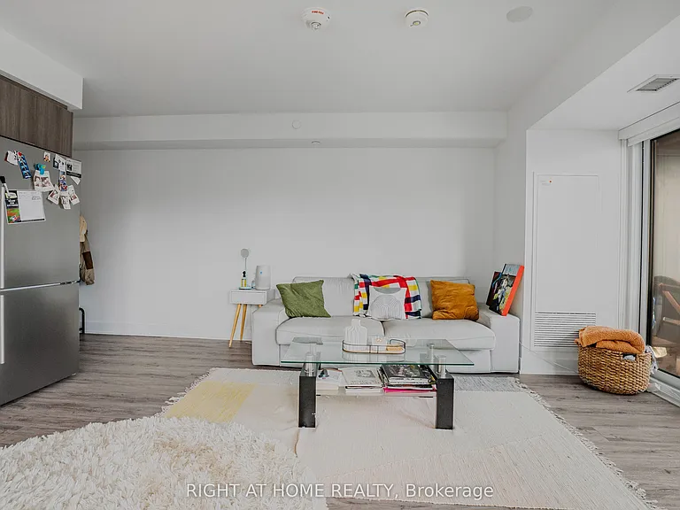 585 Bloor St E #1922 — Photo 6