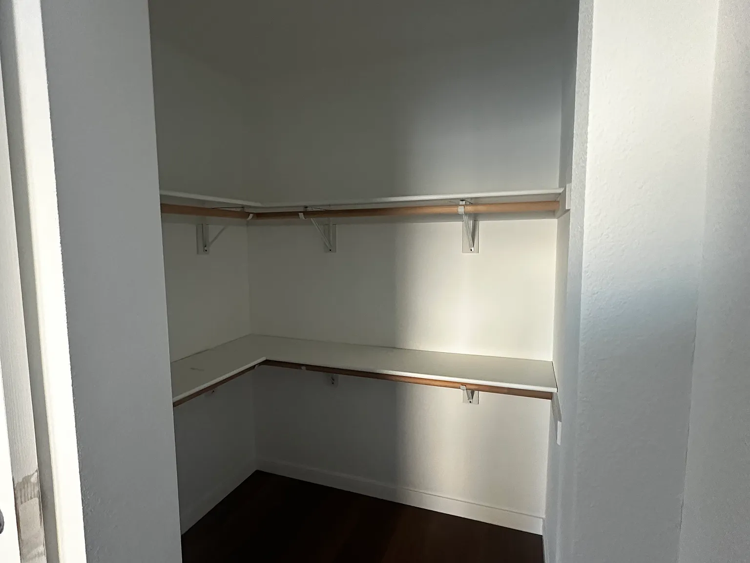 2 bed, 635 sqft, $3,000 — Photo 2