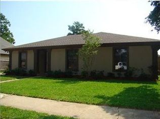 7601 Crestmont Rd, New Orleans, LA 70126