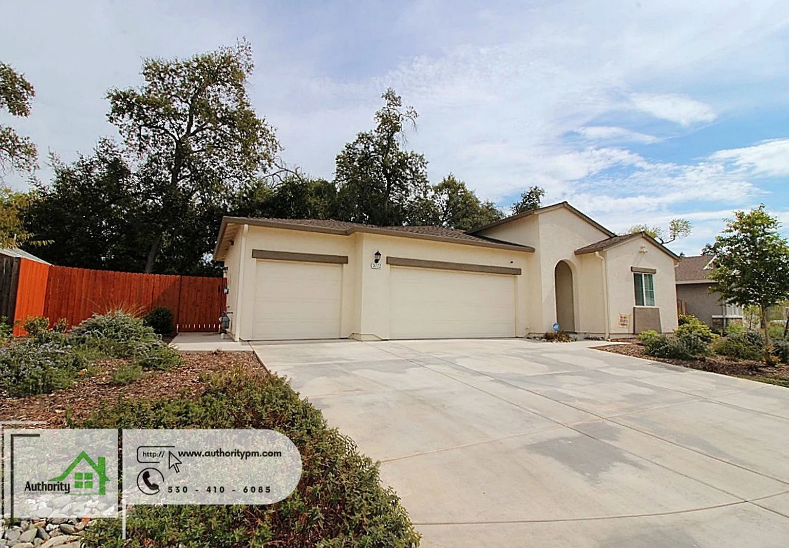 3 bed, 2.0 bath, 1607 sqft, $2,495 — Photo 1
