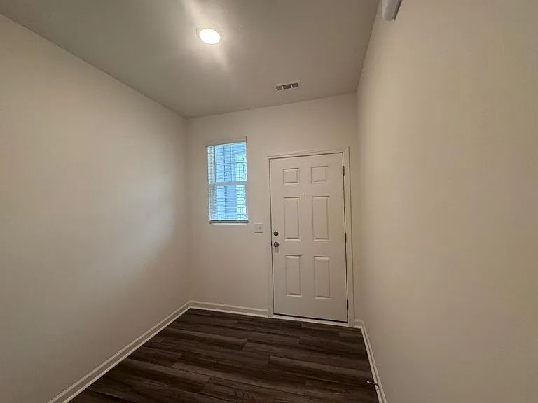 1112 Dakine Dr — Photo 13