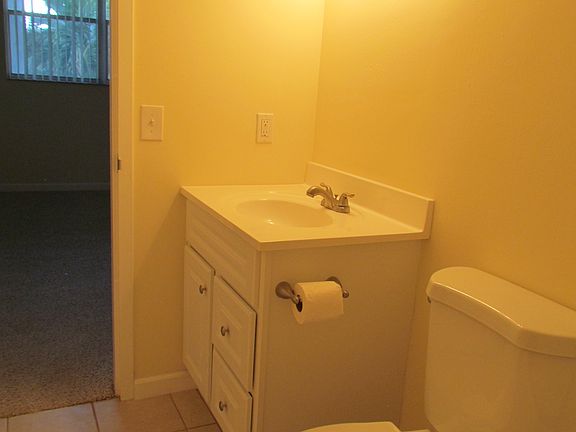 5th image of 5300 NE 24th Ter APT 318C