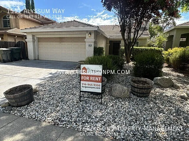 Three Bedroom Home in West Roseville — Photo 1