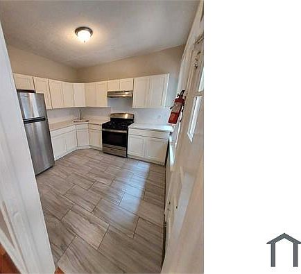1st image of 13 Bamford Pl #I