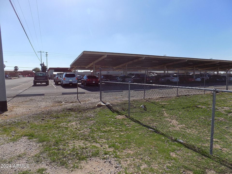 2nd image of 770 S WILLOW Street #4 & 5