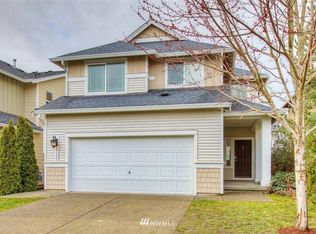 27353 215th Pl SE, Maple Valley, WA 98038