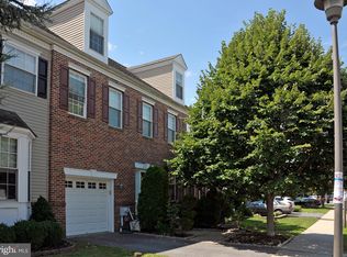 2014 Reserve Dr, Philadelphia, PA 19145