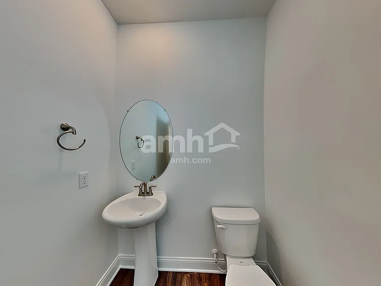 886 Castor Dr — Photo 9