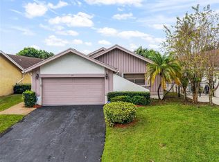 221 SW 87th Ter, Plantation, FL 33324
