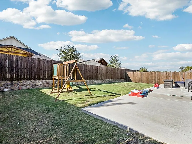 312 Scenic Point Dr — Photo 29