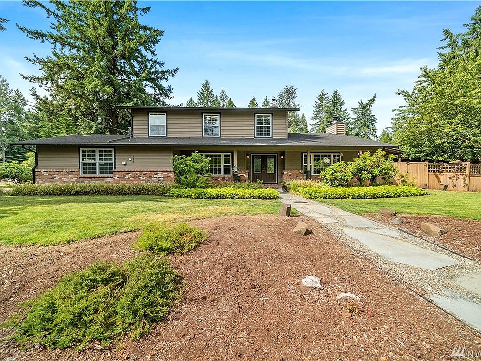 1st image of 3001 Country Club Loop NW