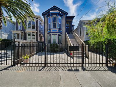 916 Center St, Oakland, CA, 94607