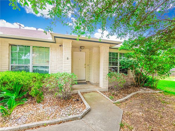 3rd image of 1800 Silone Cir