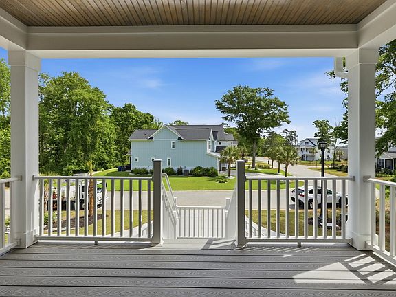 5th image of 1000 Inlet View Dr.