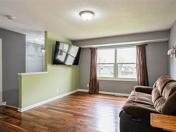 5th image of 507 Fairview Dr
