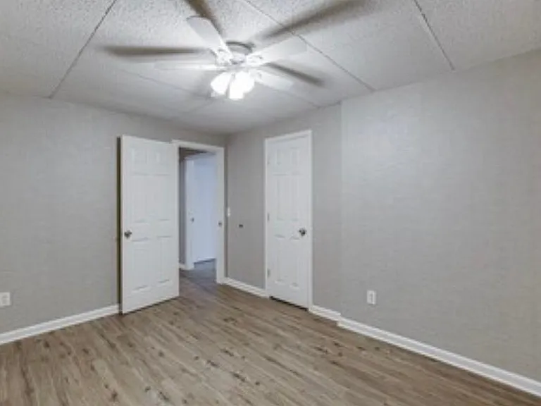 8950 Pine Tree Cir — Photo 22