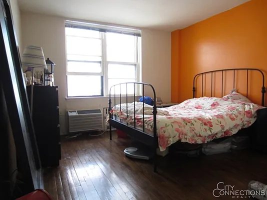 Rented by City Connections Realty | media 15