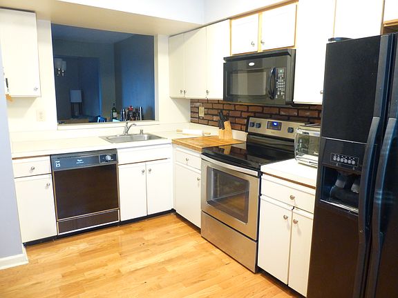 2nd image of 8867 Willowwood Way