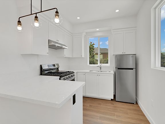 4th image of 6268 Montalvo Dr #1/2