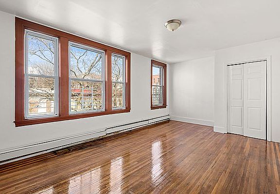 4th image of 1240 College Ave Floor 2