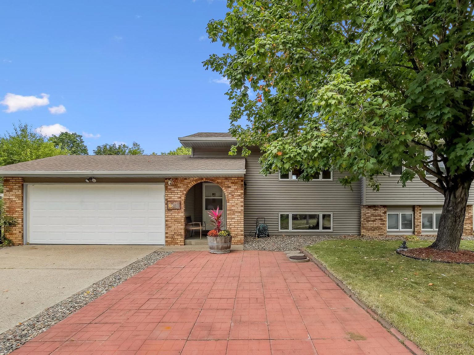 7300 119th Ave N, Champlin, MN 55316 | Zillow