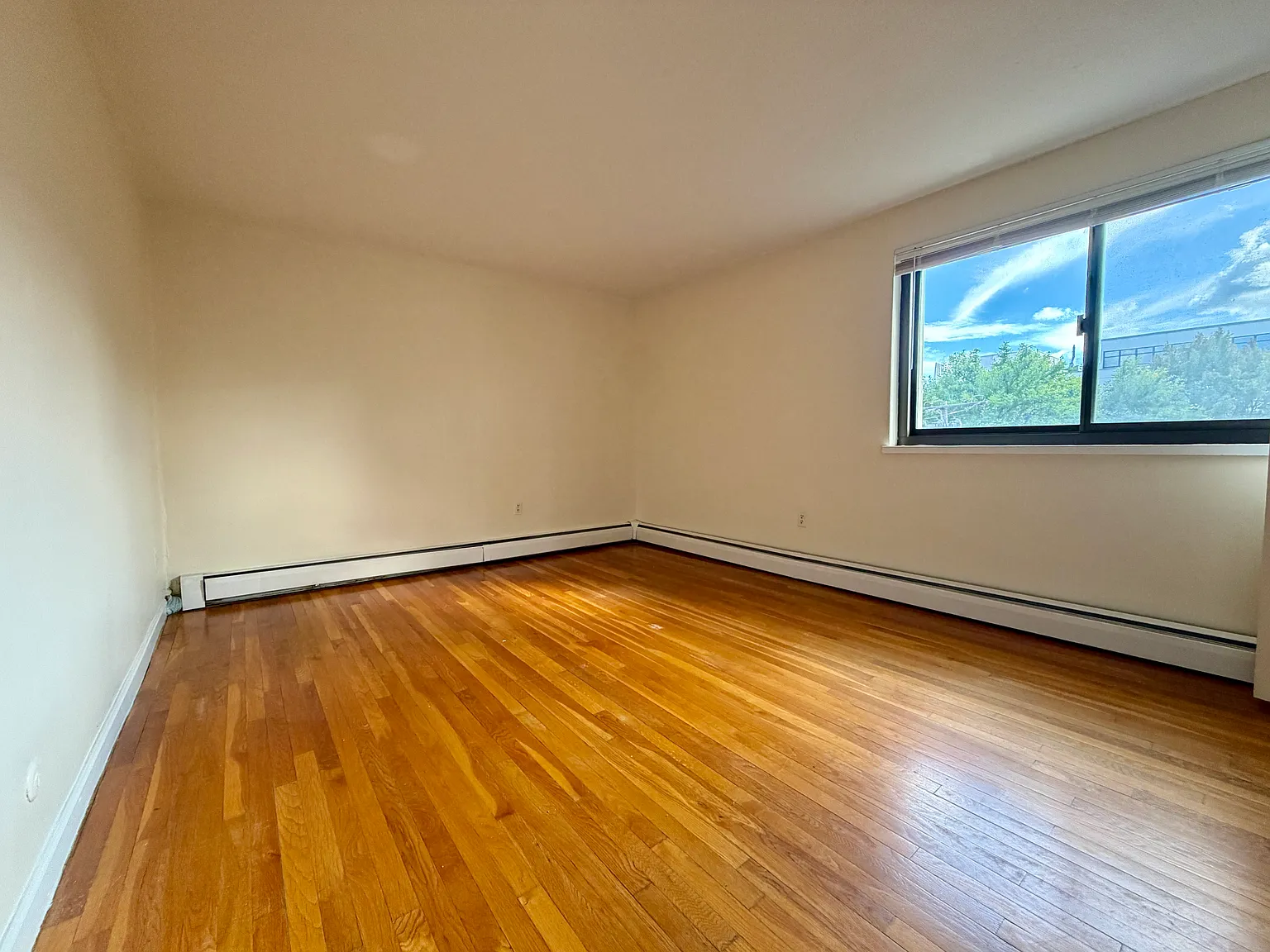 1 bed, 590 sqft, $2,500 — Photo 3