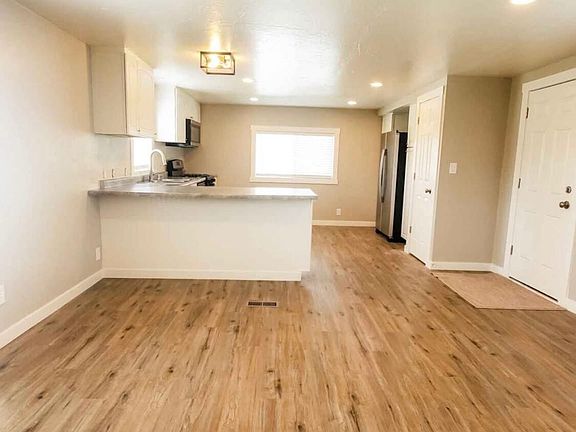 5th image of 49 Bella Colla Ln