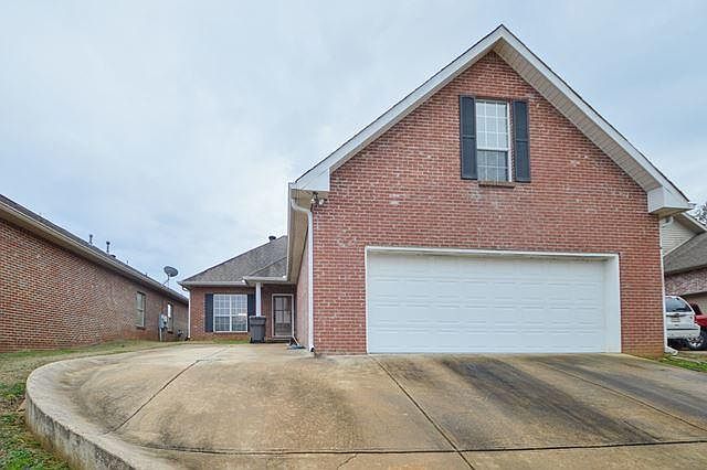 1st image of 735 Muirfield Dr