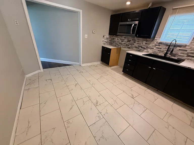 1501 S Prospect Ave — Photo 9
