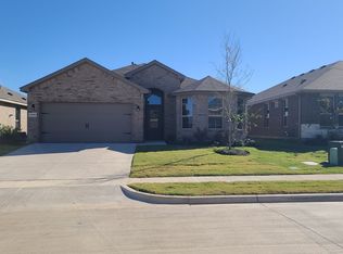 1909 Jackson St, Cleburne, TX 76033