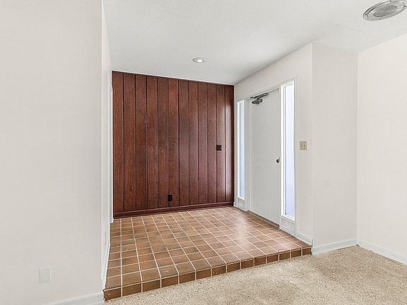 4th image of 1000 NW 7th Street