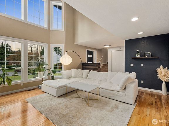 5th image of 15368 SE 182nd Street