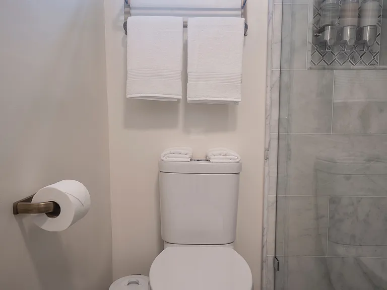 11817 Darlington Ave #7 — Photo 10